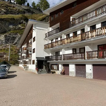 Apartment Des Neiges - Cervinia *